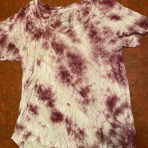 American Eagle V neck